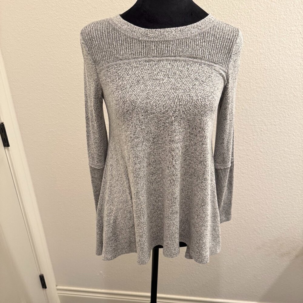 Maddie Style Long sleeve Sweater Sz M
